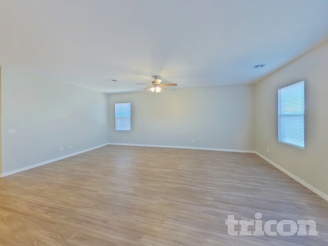 Photo - 37308 W Cannataro Ln