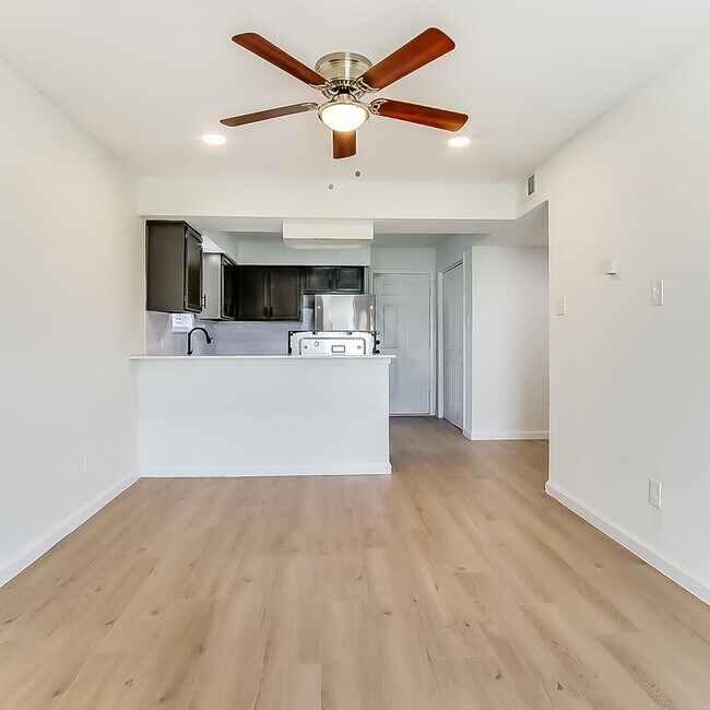 Photo - 408 Noble Ave