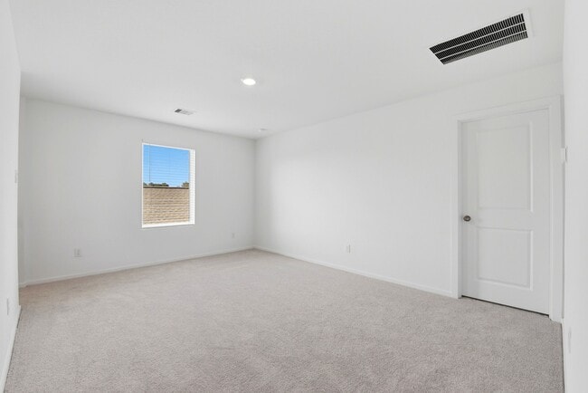 Photo - 629 Craven St