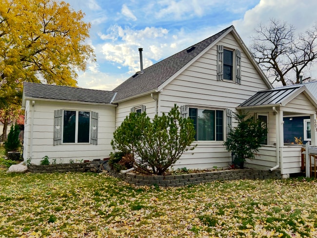 Building Photo - 309 10th St NW