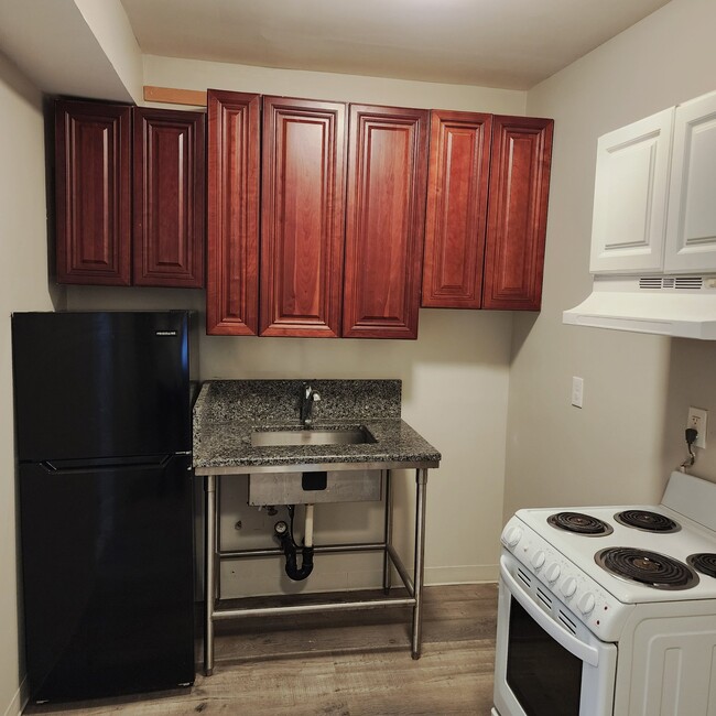 Building Photo - 43 Austin St Unit 42