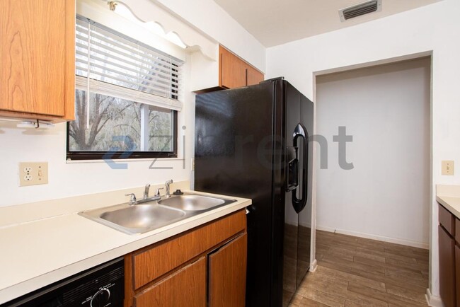 Photo - 6722 NW 113th Ln