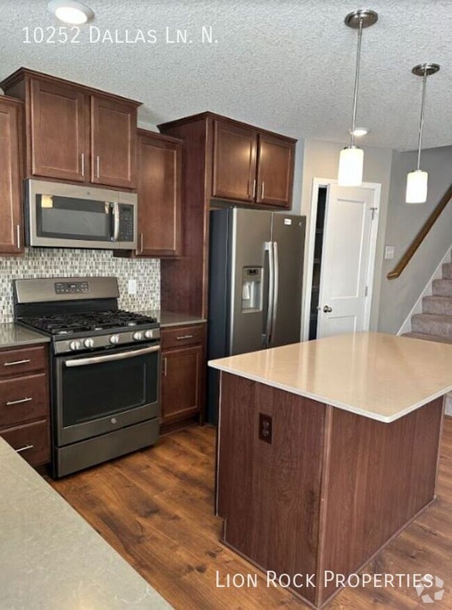 Building Photo - 10252 Dallas Ln N Rental