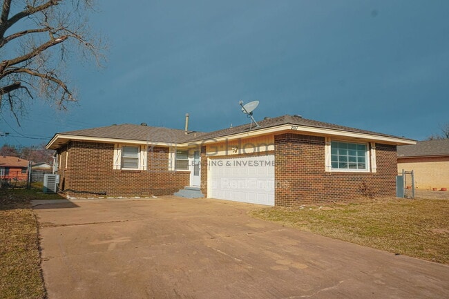 Building Photo - 2017 N Keeton Ave