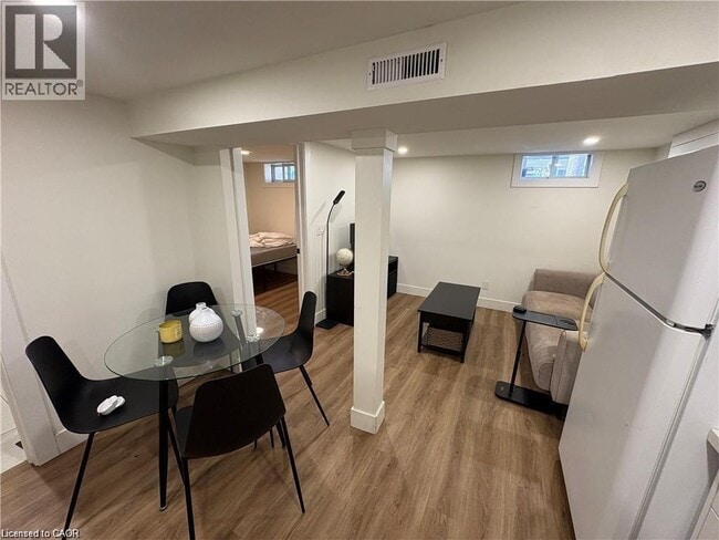 Photo - 174 East Avenue N