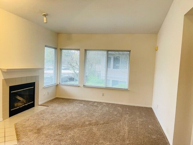 Photo - Beautiful 2 Bath Condo for Rent in the Hea...