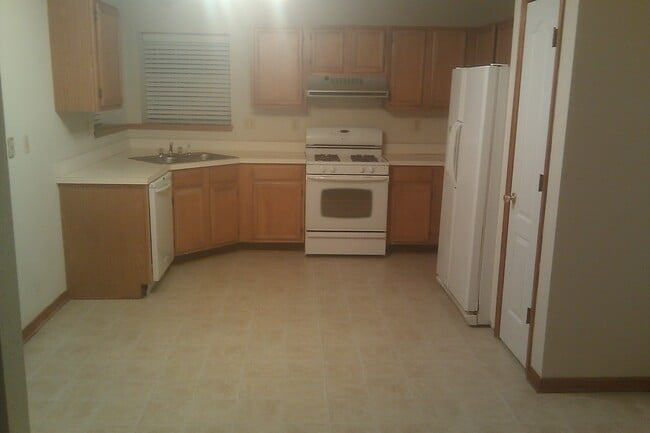 Photo - 418 Apple Dr