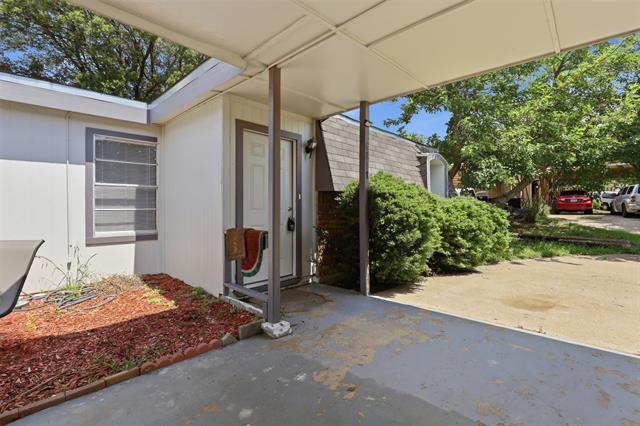 Photo - 6811 Trail Lake Dr