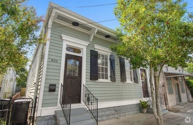 Building Photo - 828 CLOUET ST, New Orleans, LA 70117 Unit 826 Rental