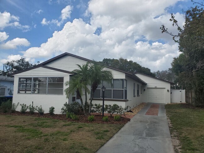 Renovated 3/2 North College Park Home with... - Renovated 3/2 North College Park Home with...