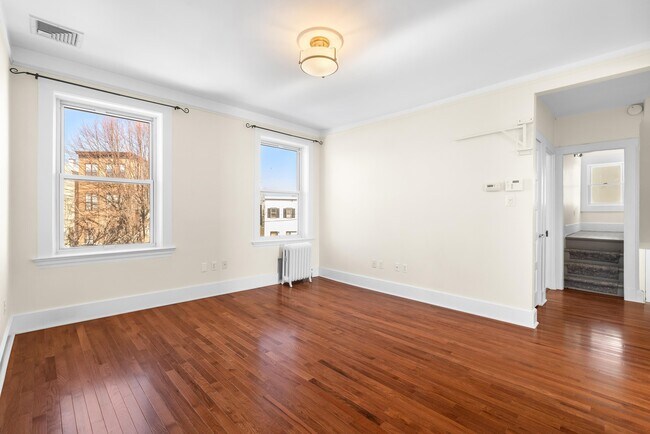 Photo - 350 Mountain Rd