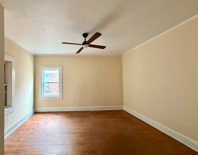 Photo - 964 Dill Ave SW