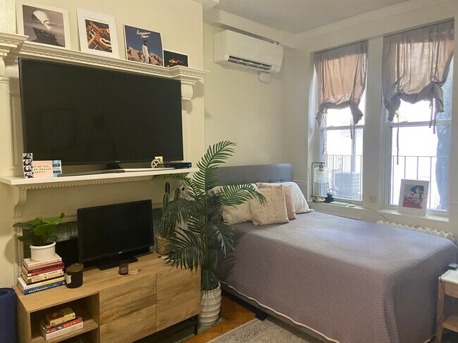 Building Photo - 83 St Botolph St Unit 504