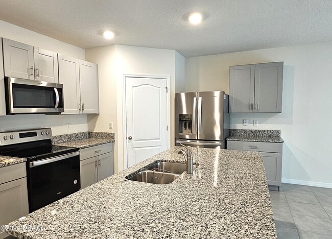 Photo - 188 Birch Tree Pl