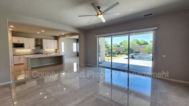 Photo - 78987 Yorkville Ln