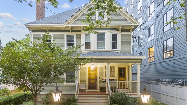 1255 Chapel St Bsmt  