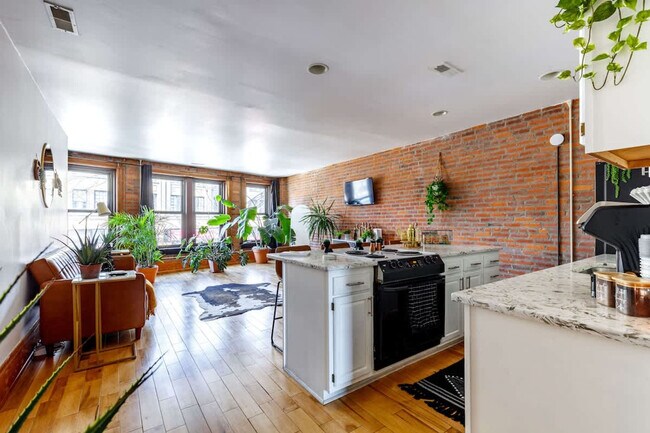 1180 N High St Unit SI ID1265615P