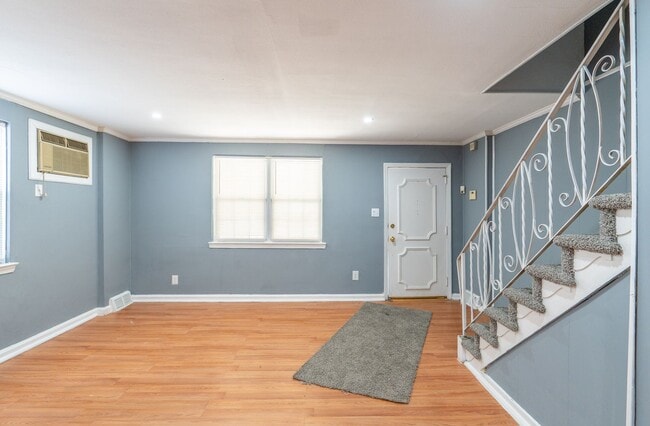 Photo - Newly done 2 bed in Southwest