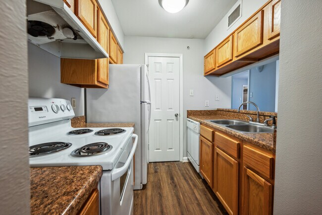 The Canopy - Kitchen - The Canopy