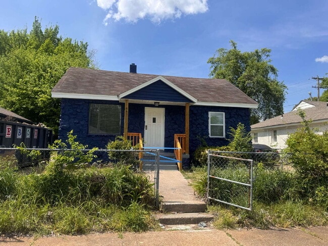 Building Photo - 687 Glankler St