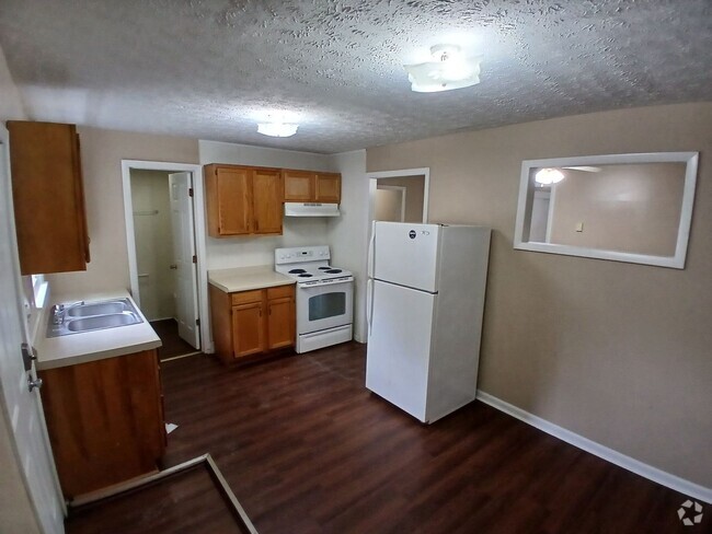 Building Photo - 2808 S Brotherton St Unit #2 Rental