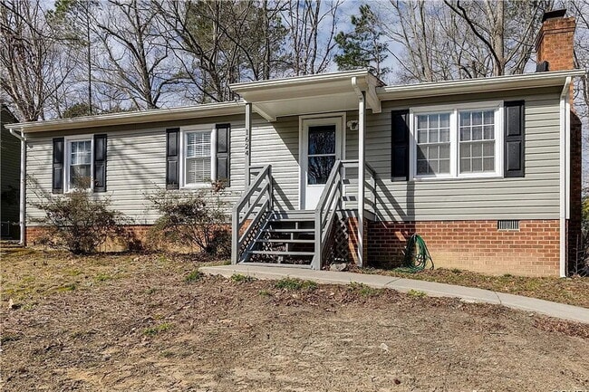 Photo - 1624 Mountain Pine Terrace