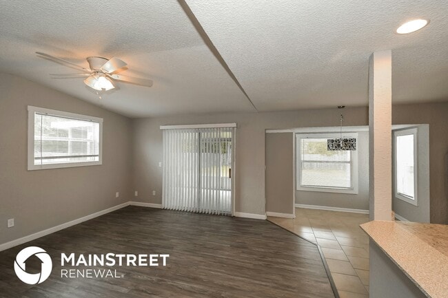 Photo - 7525 Pheasant Run Dr