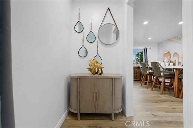 Photo - 329 E Lanzit Ave