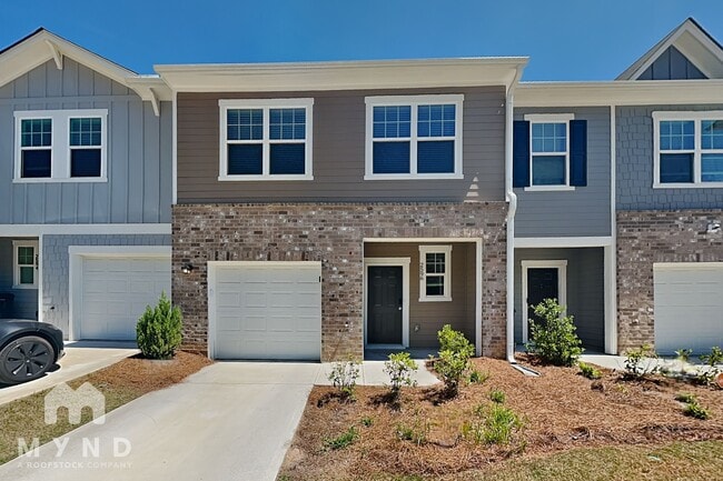 Building Photo - 2596 Coventry St SW