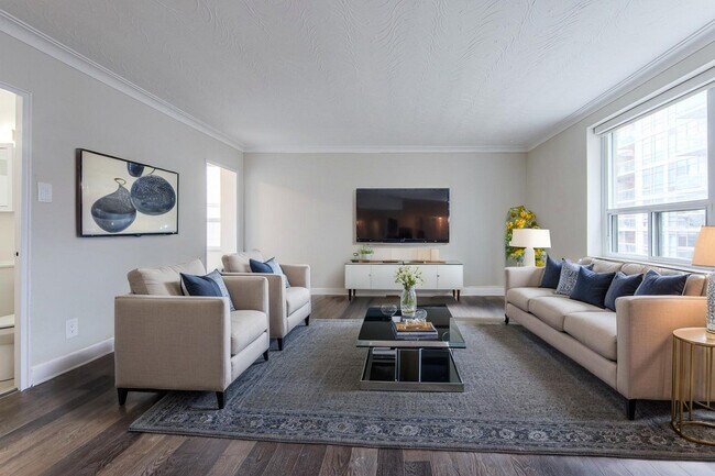 Photo - Upper Canada Apartments 165