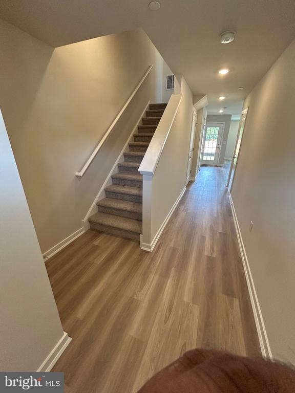 Photo - 28 Barnes Wy