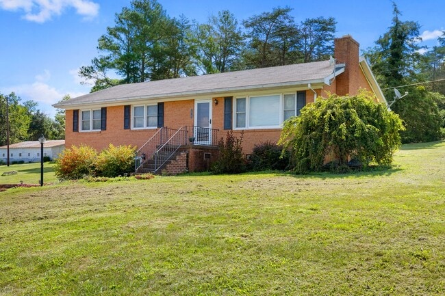 Photo - 26182 Old Valley Pike