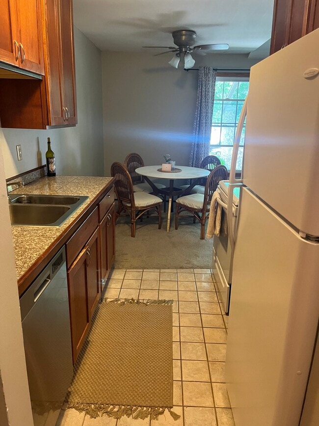 4518 Cedar Lk Rd S Unidad 6