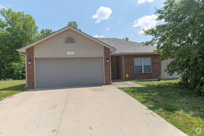 Building Photo - 1404 Bodie Dr Rental