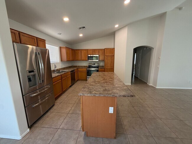 13925 W Mauna Loa Ln
