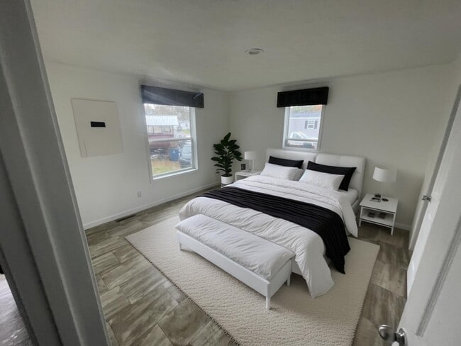 Photo - 16 Belmar St