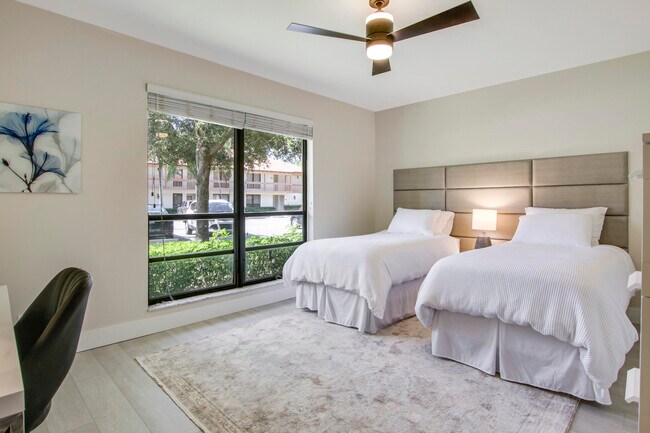 Photo - 512 Brackenwood Pl