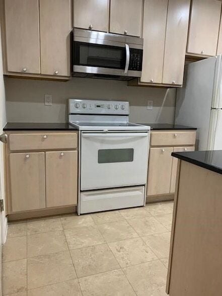 Photo - 3700 W Clay St Unidad 227