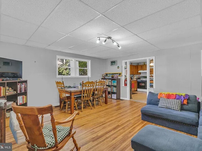 Photo - 134 Phillips Ave