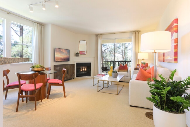 Newport Bluffs Apartment Village