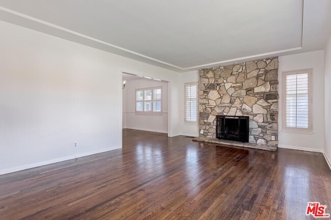 Photo - 7719 Hosford Ave