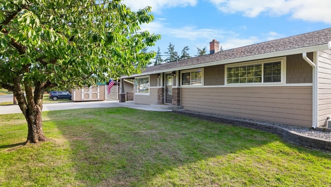 Photo - 1372 Orchard Loop