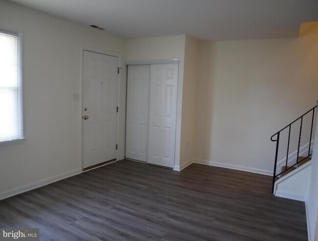 Photo - 707 Shiloh St