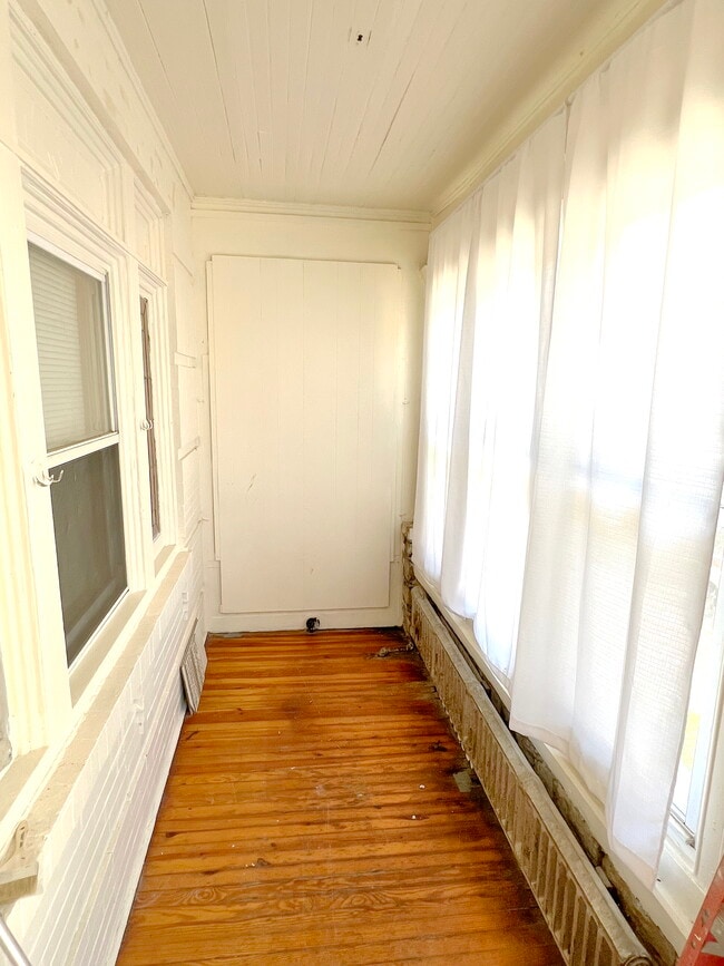 Photo - 2413 S 64th St