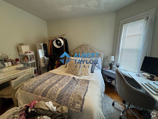 Building Photo - 380 Washington St Unit 1 Rental