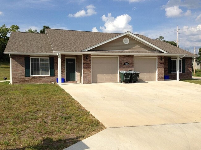 Building Photo - 1572-MF2-E4 Unit A