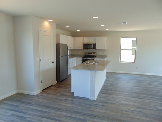 Photo - 806 W Caroline St