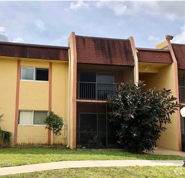 Building Photo - 2854 NW 55th Ave Rental