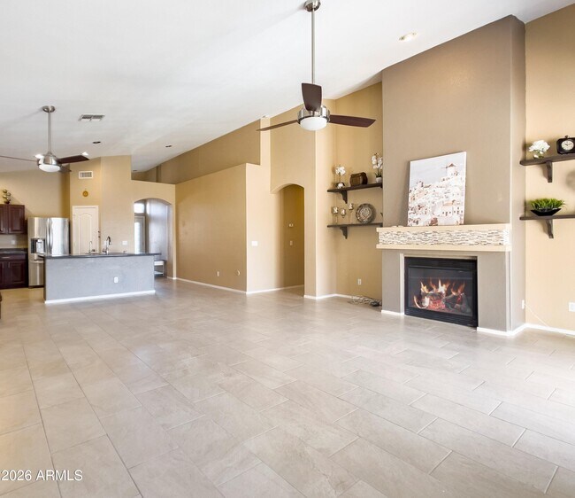 Photo - 1084 N Martingale Rd