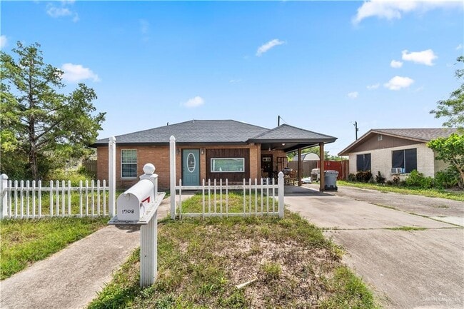 Building Photo - 22 Rio De Janeiro St